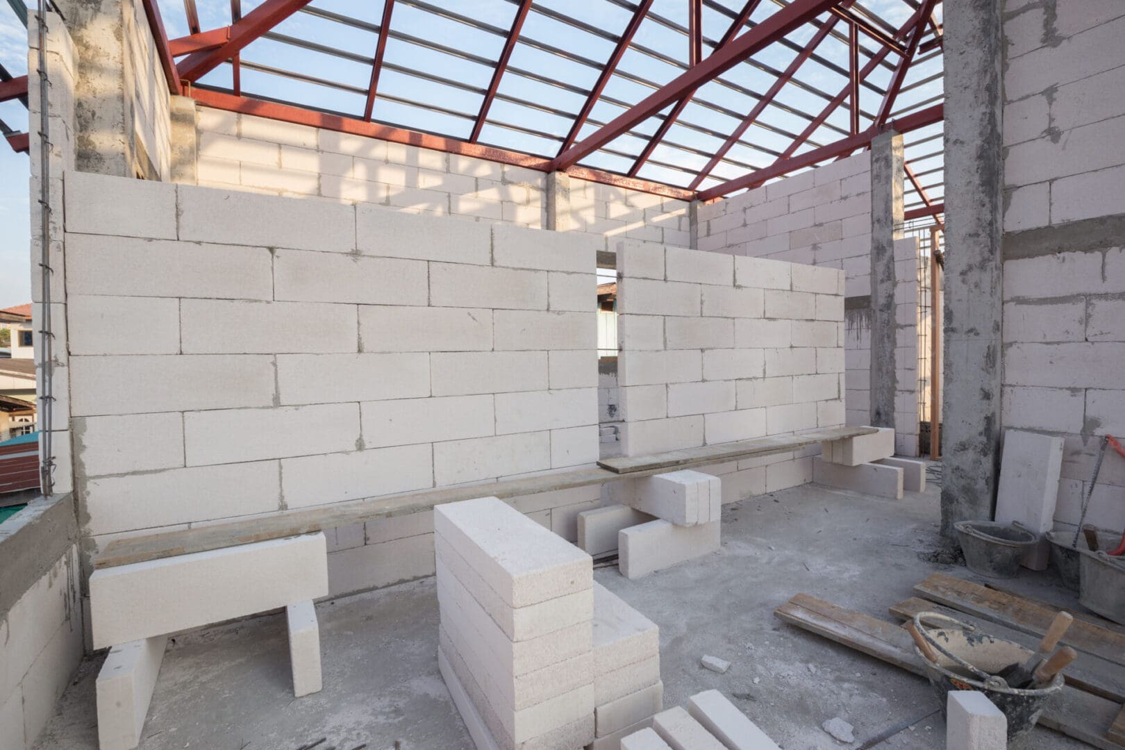 A room with many white bricks on the floor